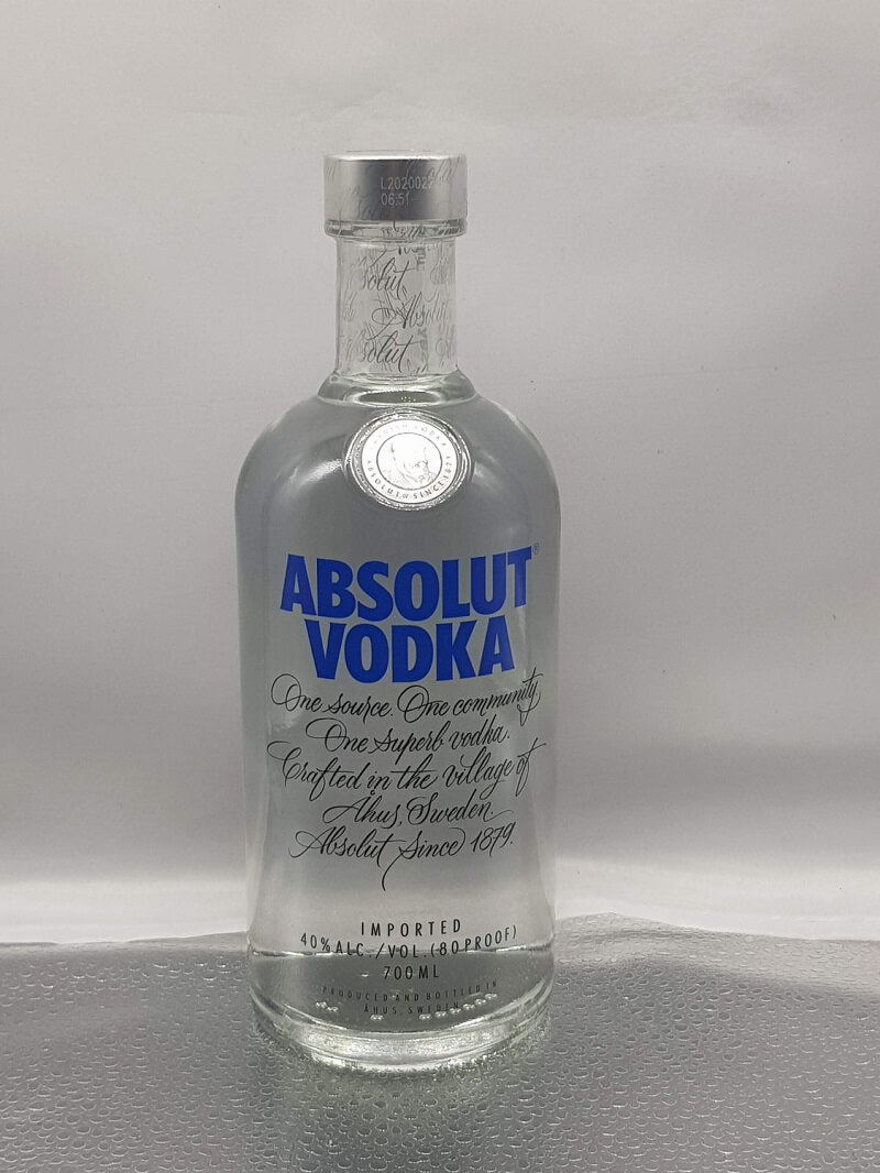 Absolut Vodka Thường Rượu Vodka Thông Dụng - hương vị phong phú và vô cùng lôi cuốn