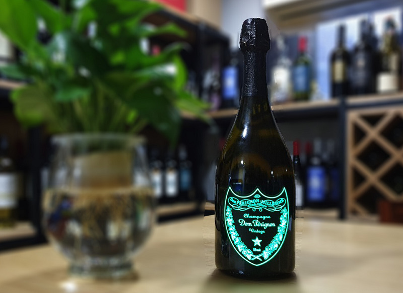 Rượu Champagne Dom Perignon Luminous