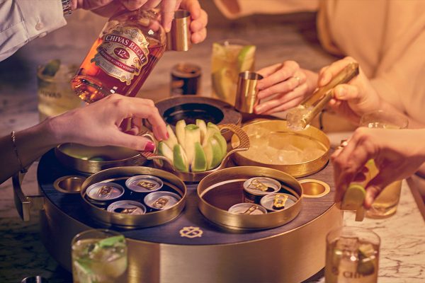 Uống rượu Chivas ăn gì?
