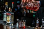 các loại rượu mạnh trong bar
