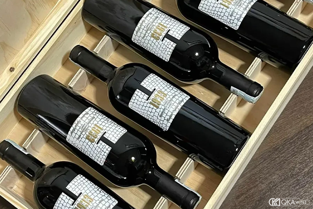 Vang Ý 1933 Negroamaro Sangiovese