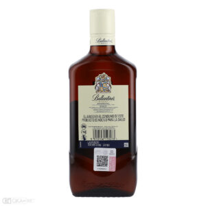 Rượu Ballantine's Finest 700ml