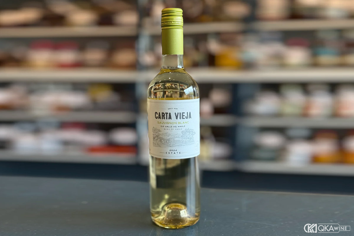 Rượu vang Chile Carta Vieja Sauvignon Blanc