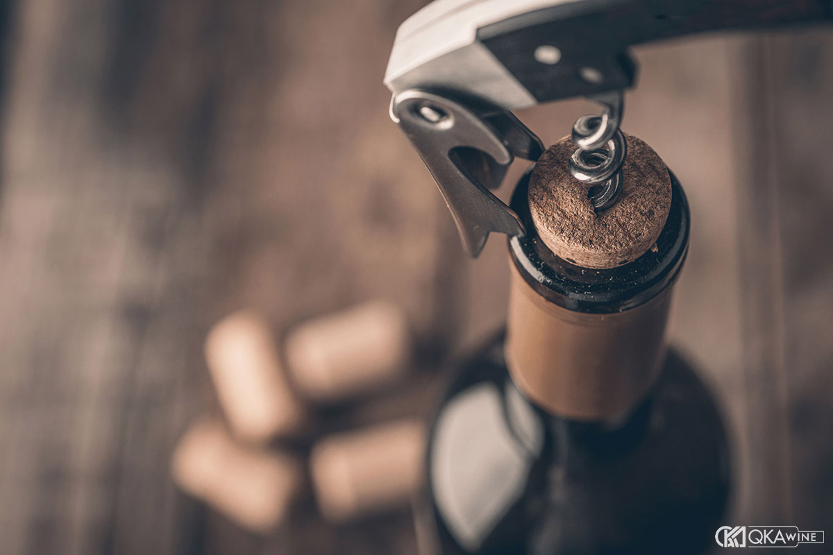 Chuẩn bị rượu vang