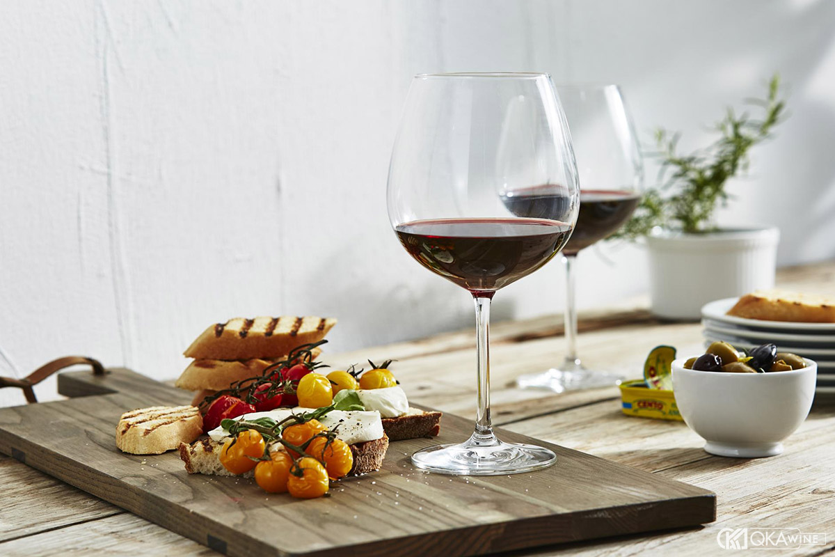 Kết hợp món ăn với rượu vang Pháp Bordeaux