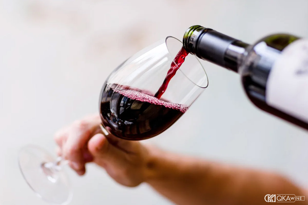 Thời điểm sử dụng rượu vang có quan trọng không?