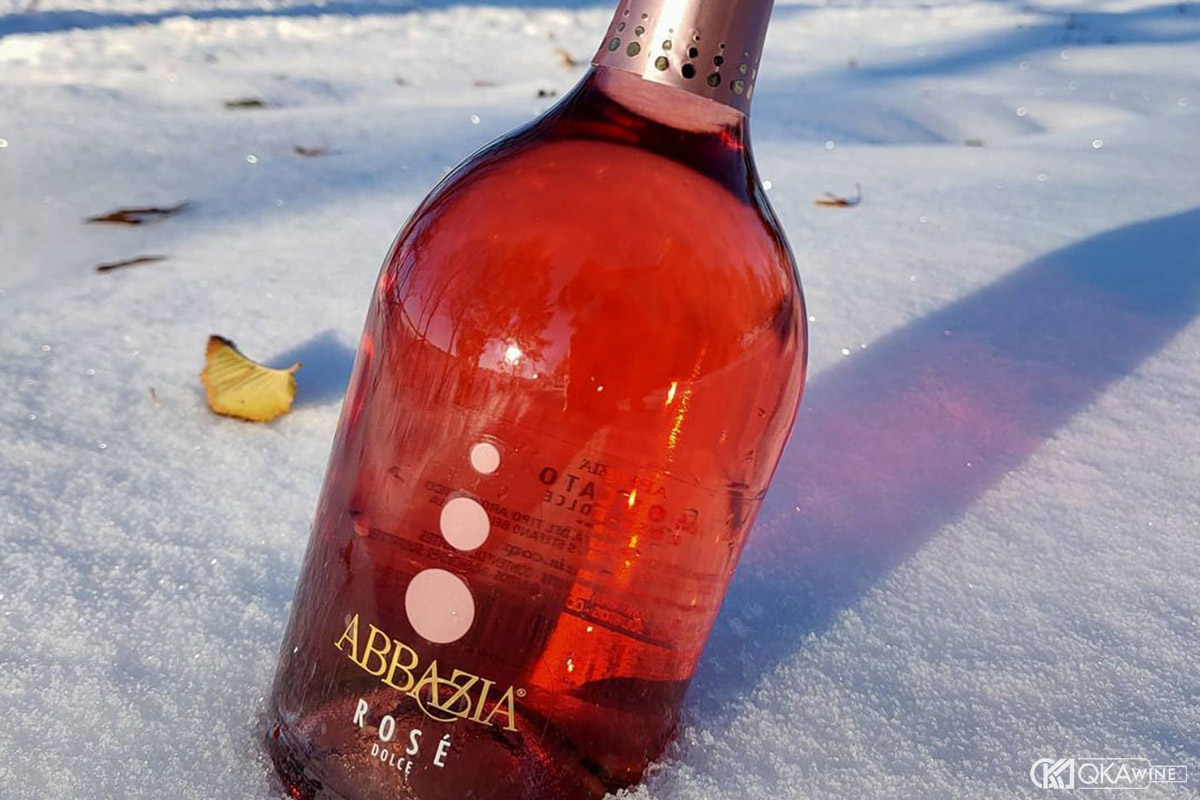 Vang hồng Ý Abbazia Moscato Rose Dolce