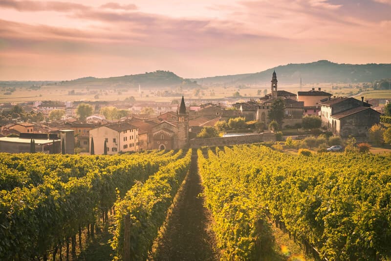 Vùng sản xuất rượu vang Ý Veneto