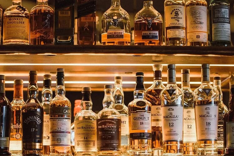 Việc bảo quản rượu Whisky giúp giữ hương vị được trọn vẹn và thơm ngon hơn