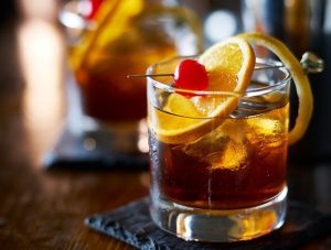 cách pha rượu whisky với coca