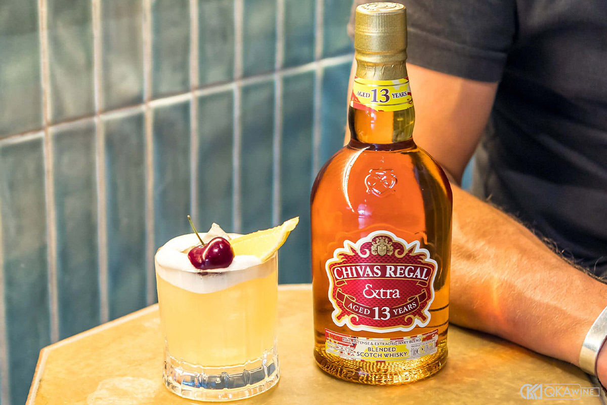 Pha chế Chivas Sour