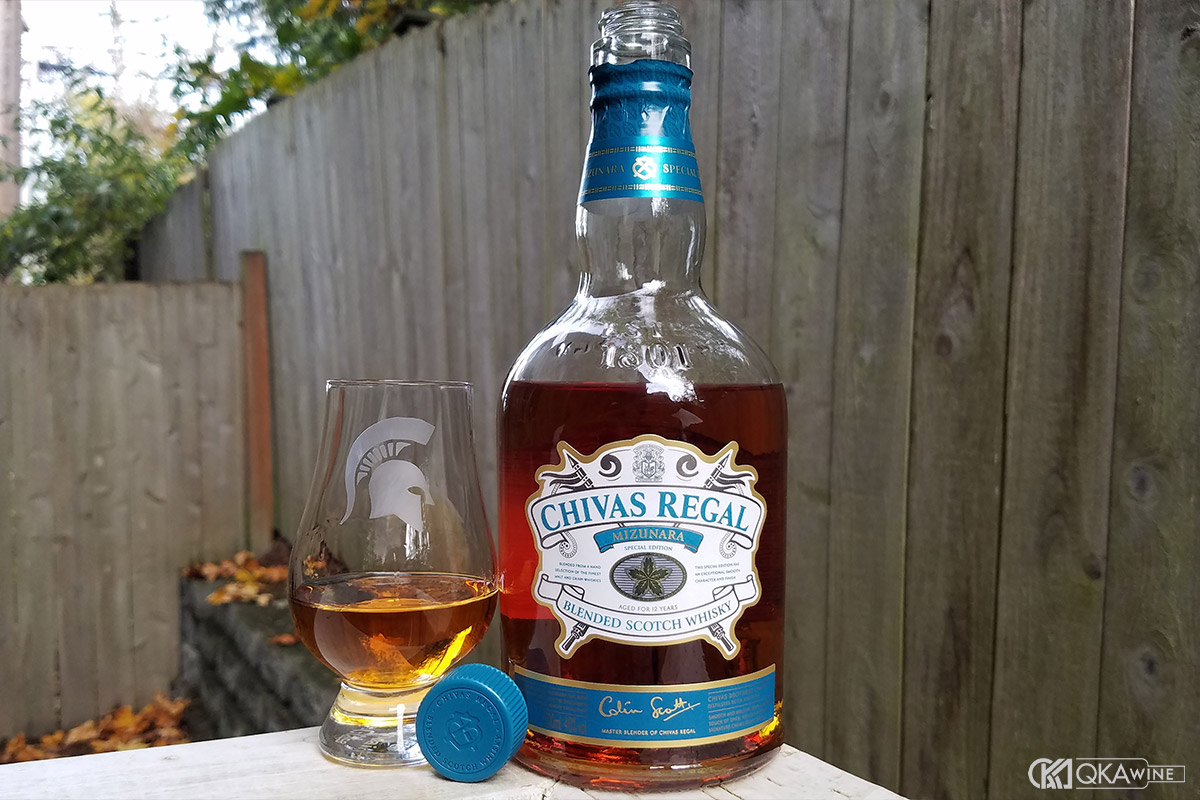 Ly uống rượu Chivas