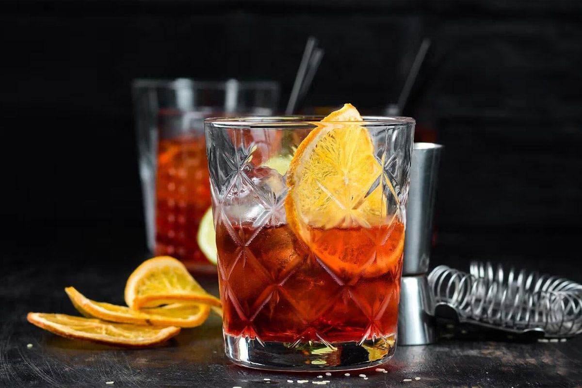 Pha Chivas với Coca và Soda