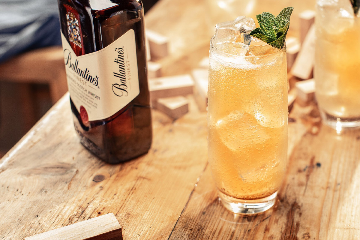 Ballantine's Apple Pop
