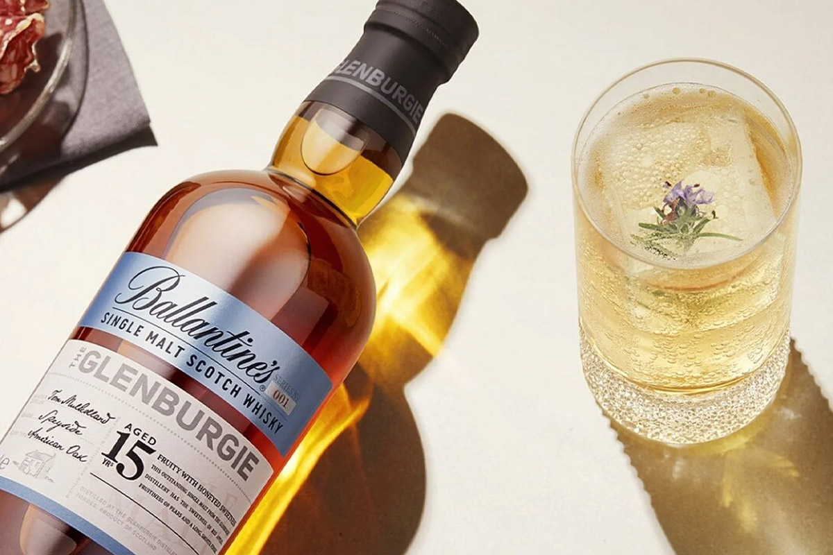 Ballantine’s Ginger Highball
