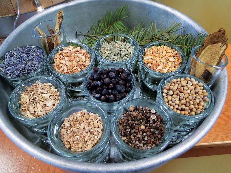 Nguyên liệu làm rượu Gin