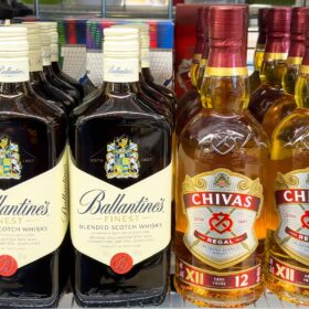 Cách nhận biết rượu Ballantines thật giả đơn giản