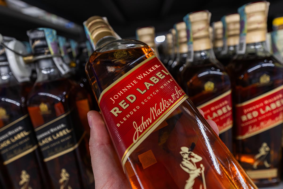 Lưu ý và lời khuyên khi mua rượu Johnnie Walker