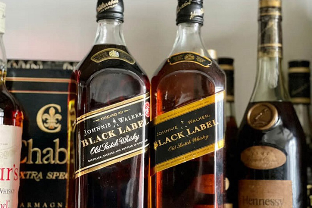 Phân biệt rượu Johnnie Walker theo mức rượu trong chai