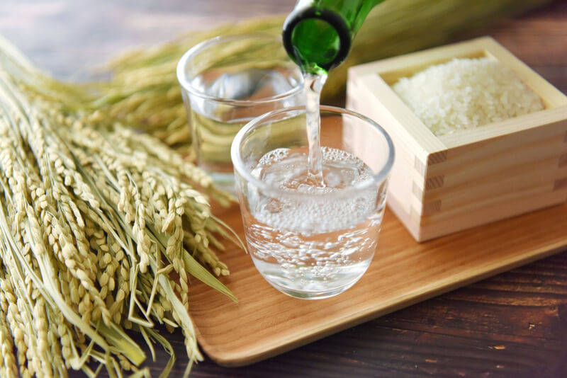 Chọn rượu gạo Nhật theo nguyên liệu sản xuất rượu