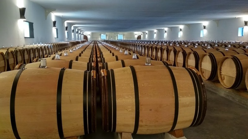 Quá trình lão hoá rượu vang Sauternes trong thùng gỗ sồi Pháp