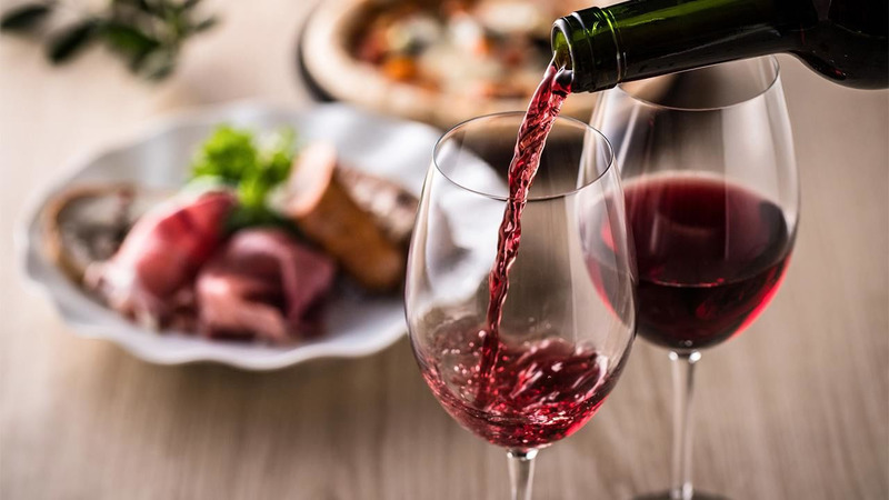 Những món ăn không nên sử dụng cùng rượu vang đỏ