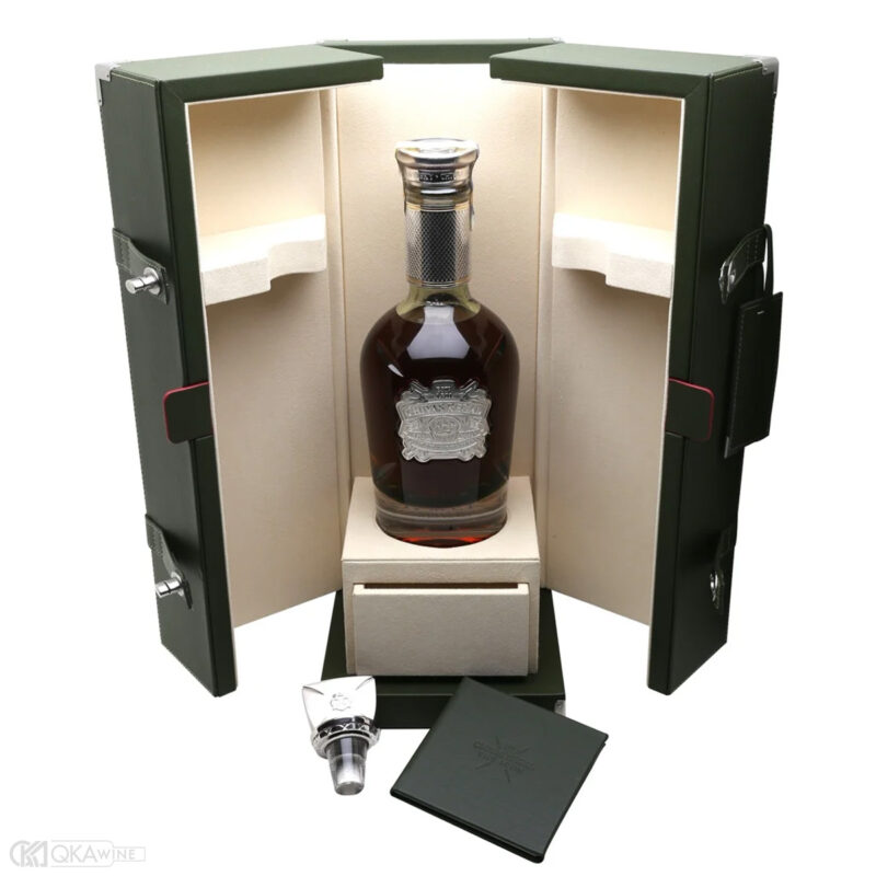 Rượu Chivas Regal The Icon 700ml