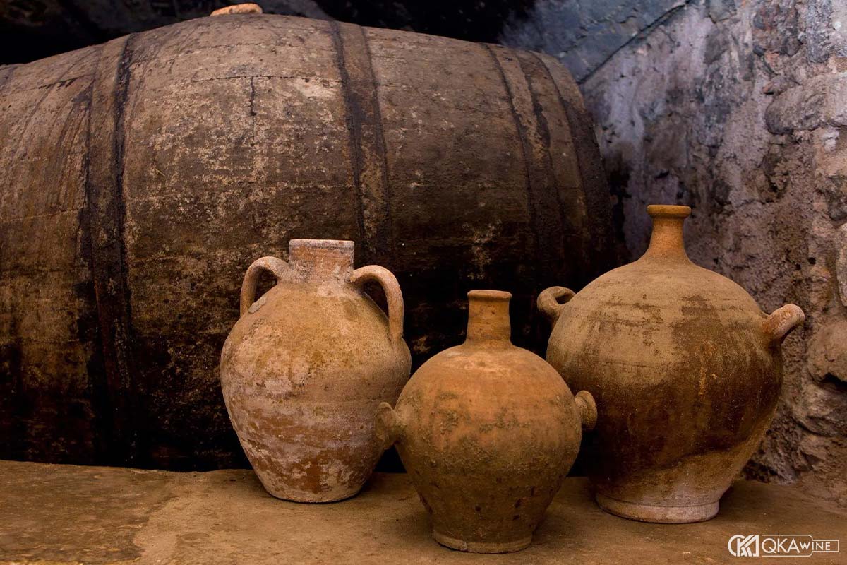 Bằng chứng khảo cổ về rượu vang cổ đại