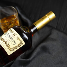 Cách uống rượu Hennessy ngon trọn vị