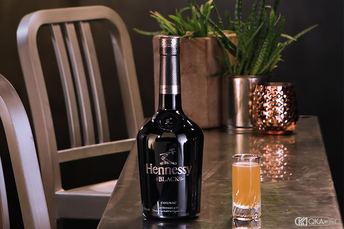 Hennessy Black