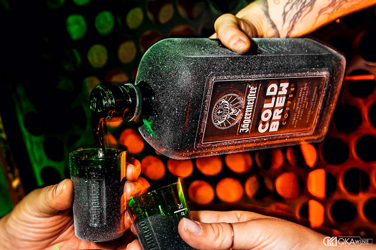 Rượu Jagermeister bao nhiêu độ?