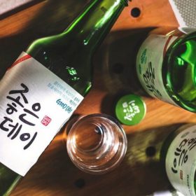 1 thùng soju bao nhiêu tiền