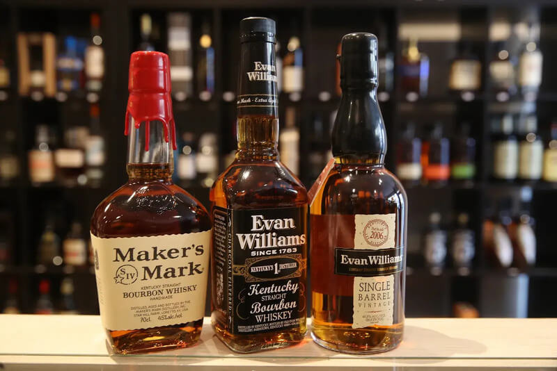Màu sắc và hương vị đặc trưng của Bourbon Whisky