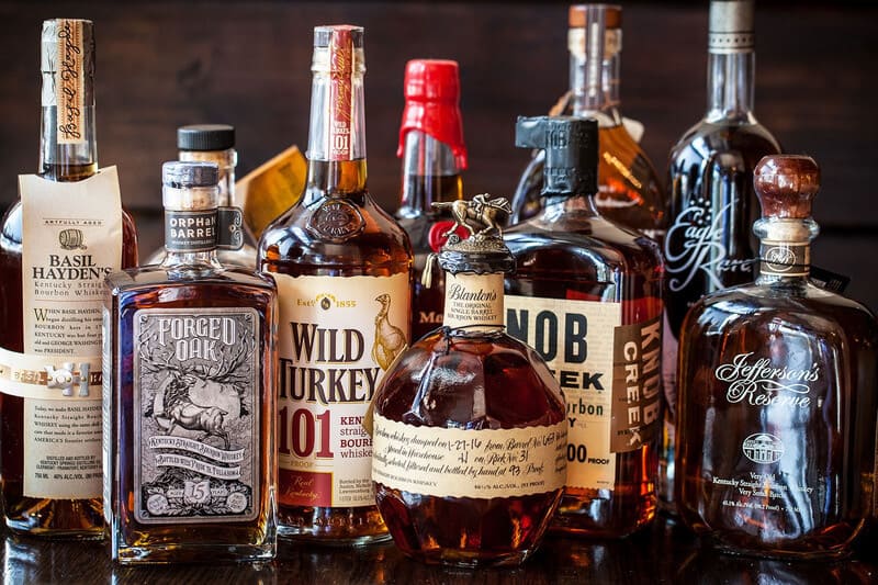 Sự khác biệt giữa rượu Whisky và Bourbon về hương vị