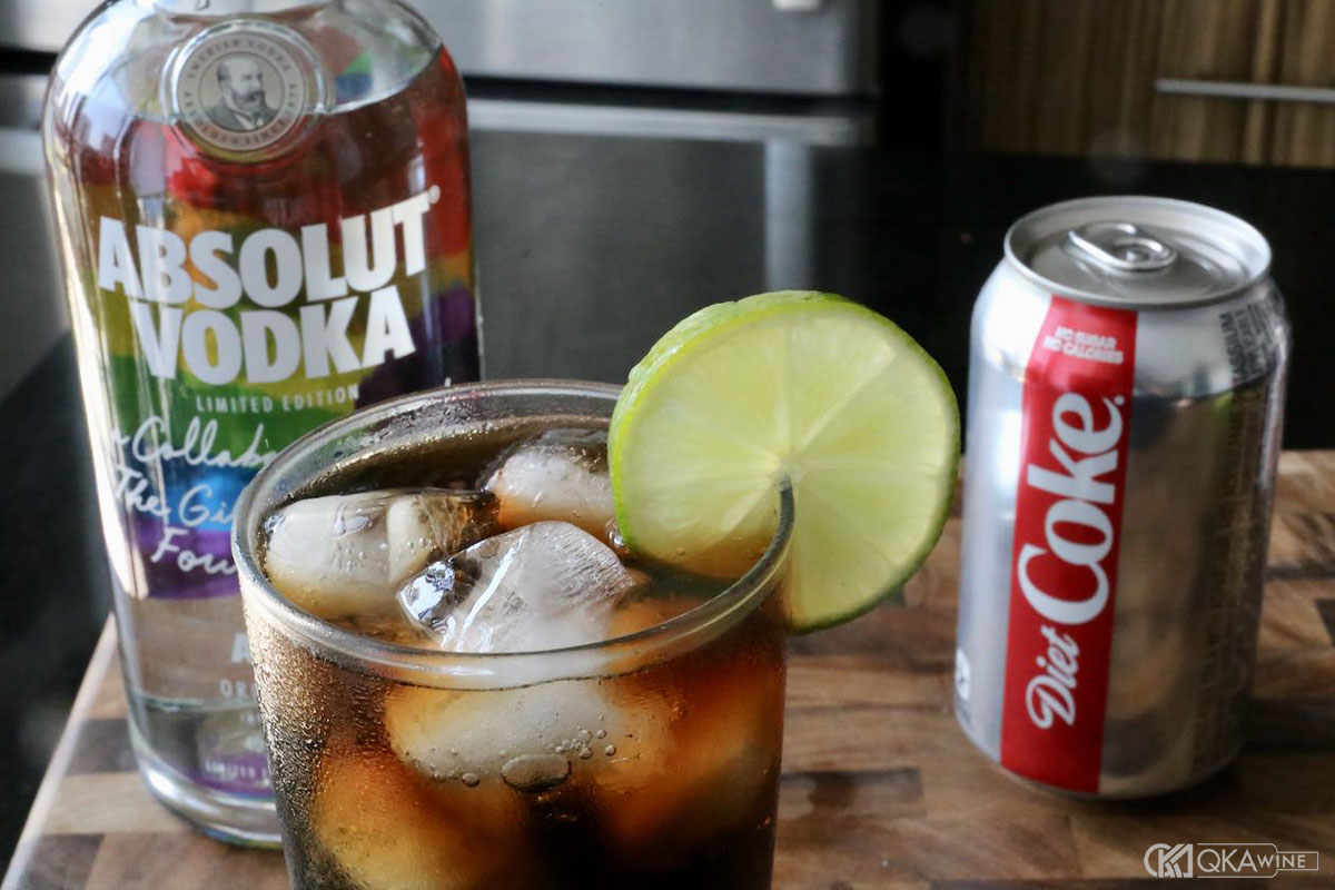 Vodka pha với Coca