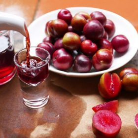 cách ngâm rượu mận