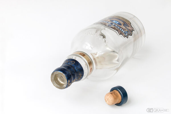 Cách mở rượu Chivas