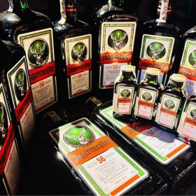 cách phân biệt rượu jagermeister