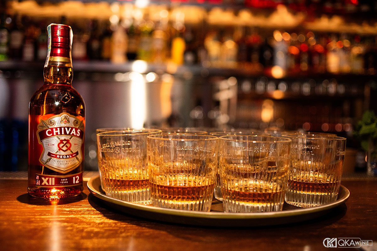 Cách thưởng thức rượu Chivas theo phong cách sành điệu