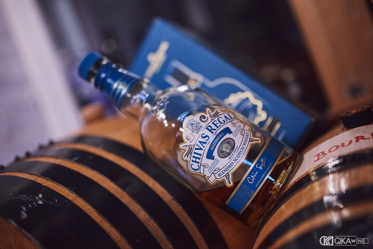 Cách xử lý khi không rót được rượu Chivas