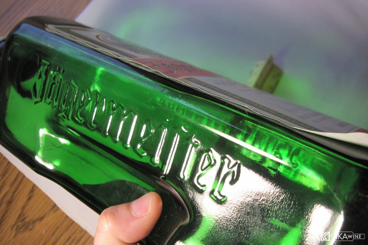 Chữ in nổi Jagermeister