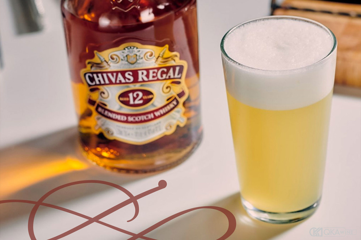 Cocktail Chivas Morning Glory Fizz