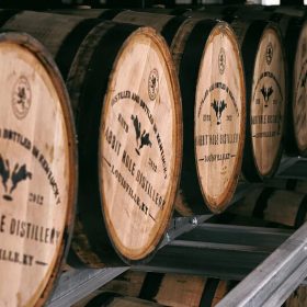 các loại thùng ủ rượu whisky