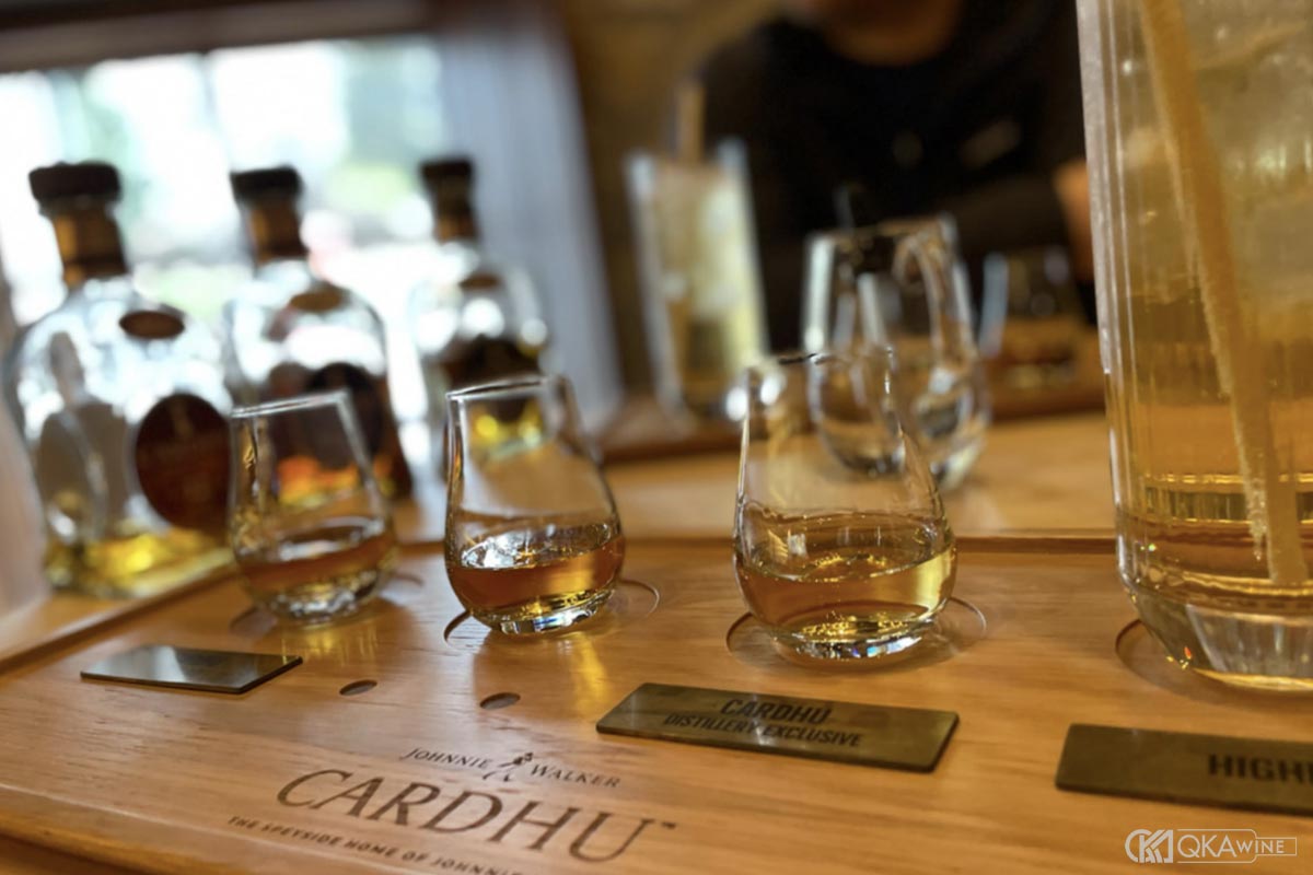 Nước và trải nghiệm thưởng thức whisky