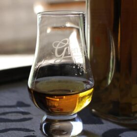 Quá trình oxy hóa trong rượu whisky là gì?