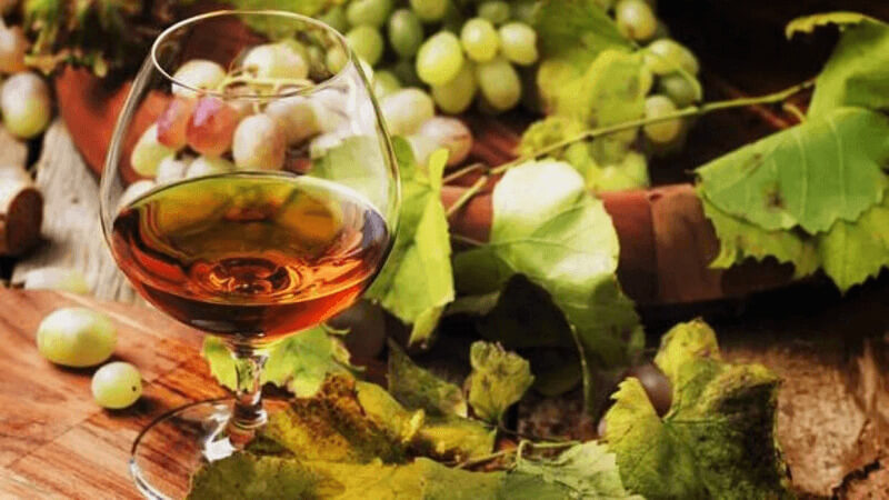 Nguyên liệu chính để sản xuất rượu Brandy