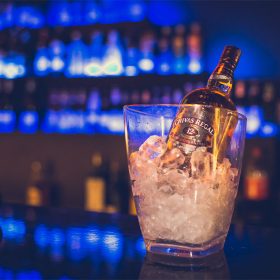 Cách bảo quản rượu Chivas đúng chuẩn từ chuyên gia