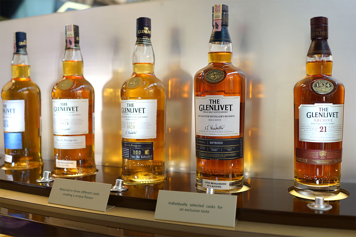 Nên chọn Glenlivet 21 hay Glenlivet 25?