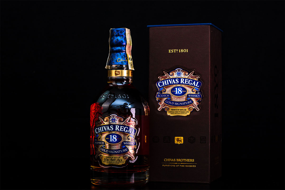 Phân biệt rượu Chivas 18 thật và giả