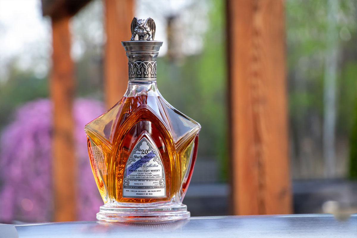 World Whiskey Society 20 Year Old Cigar Blend Gothic Edition American Light Whiskey